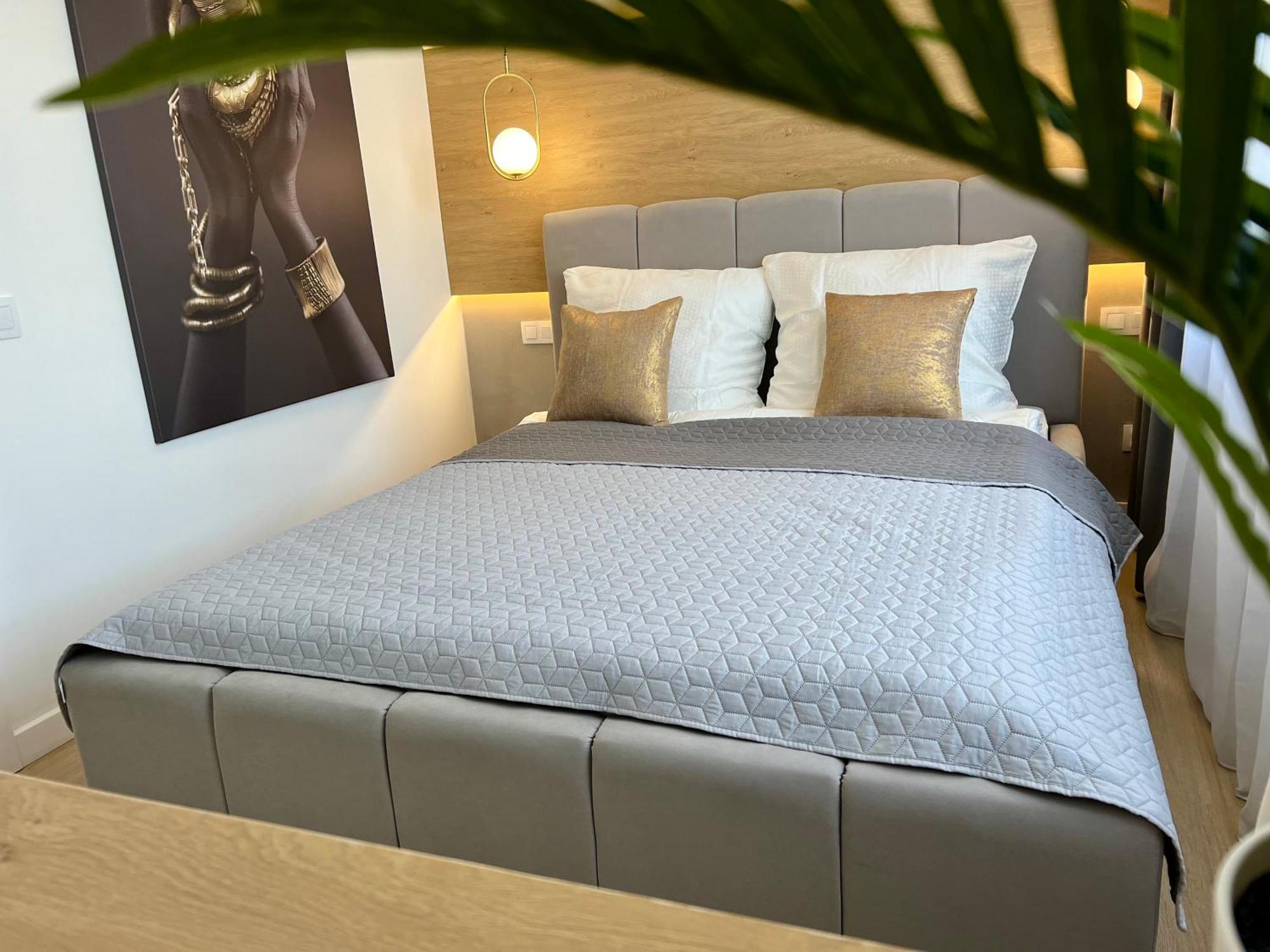 M&S Lux Apartments Kochanowskiego Лодзь Екстер'єр фото
