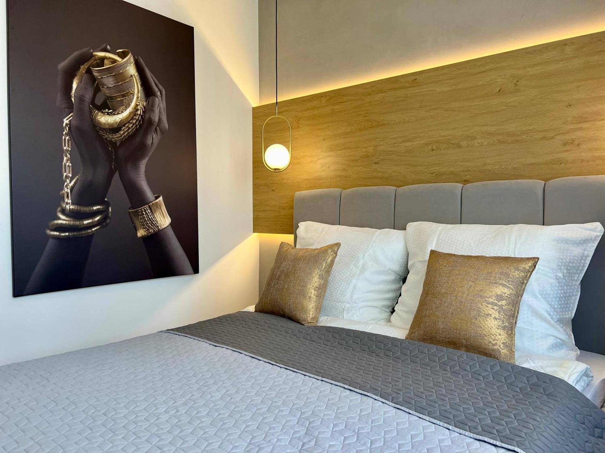 M&S Lux Apartments Kochanowskiego Лодзь Екстер'єр фото
